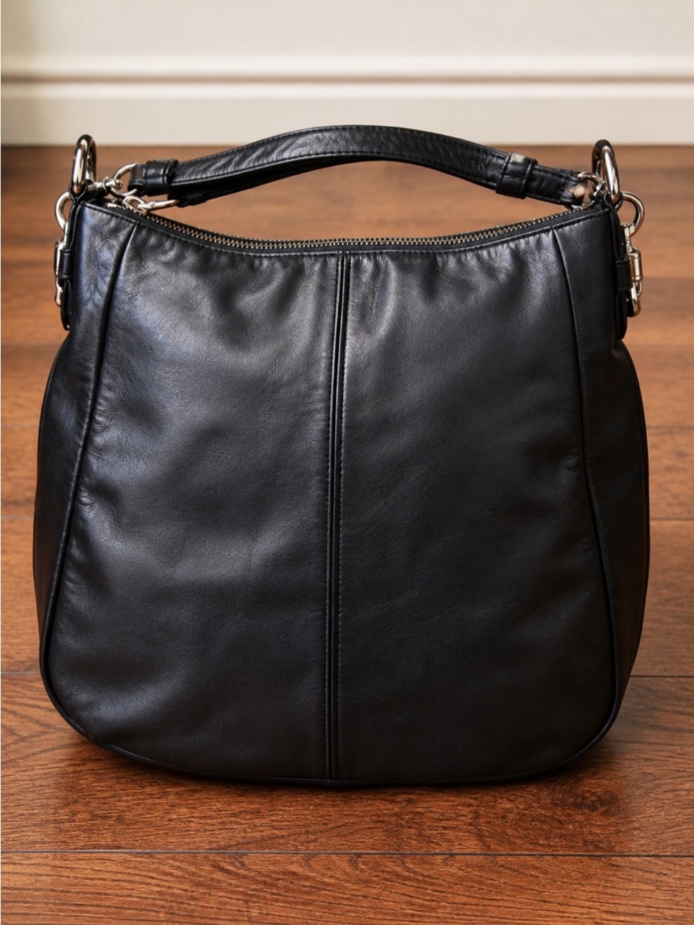 Coach Chelsea Ashlyn Hobo Black Leather in Excellent Condition - Picture 3 of 6